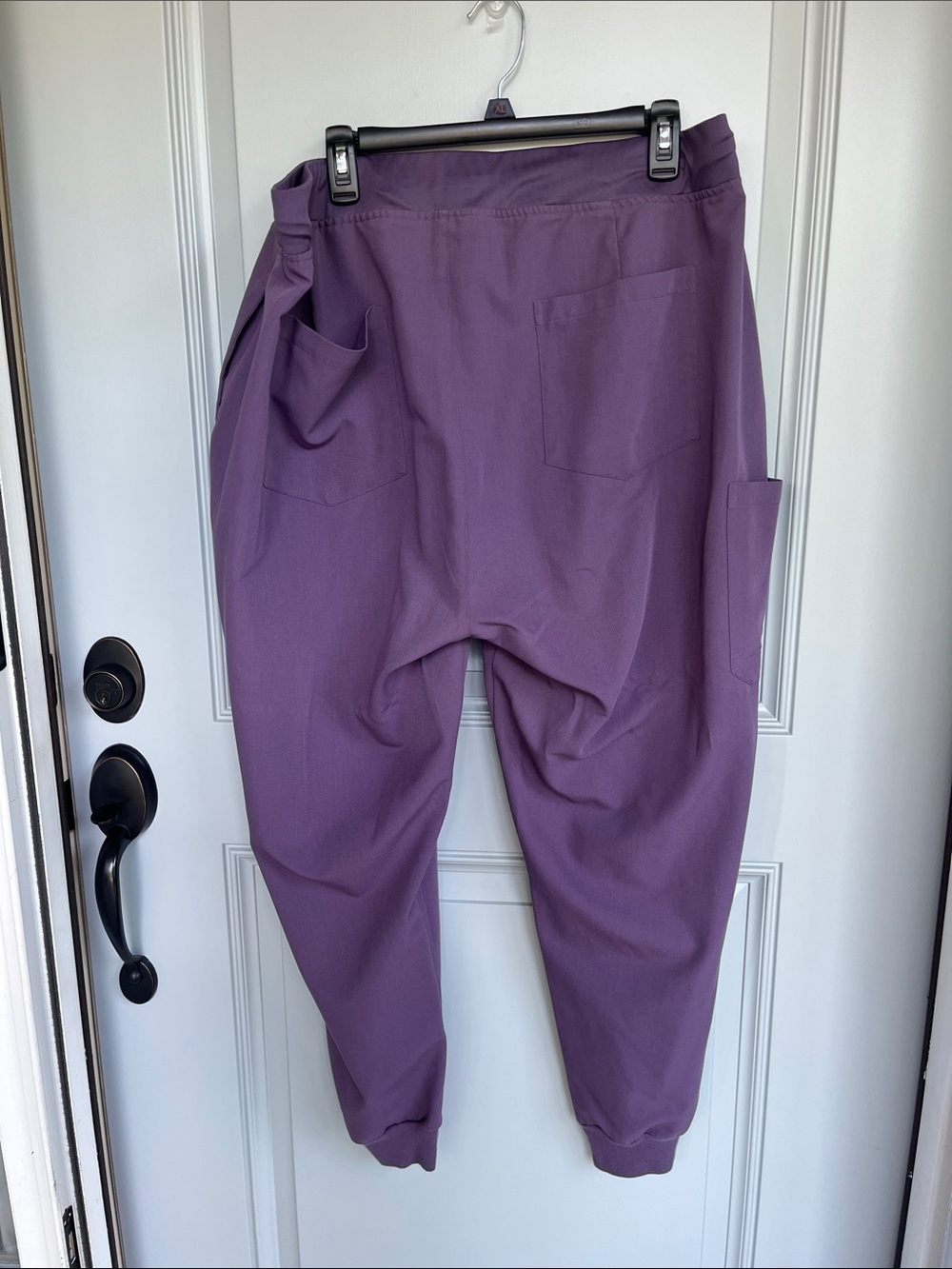 Mandala scrub set: 3XL top/ 2XL bottom - Picture 4 of 6